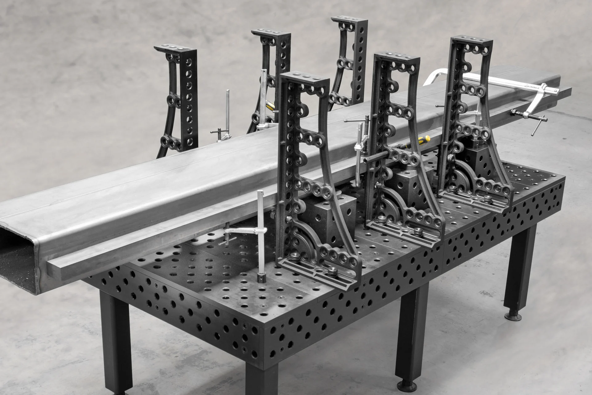 Alpha 28 Tables, 1.2 x 1.2 M - Image 12