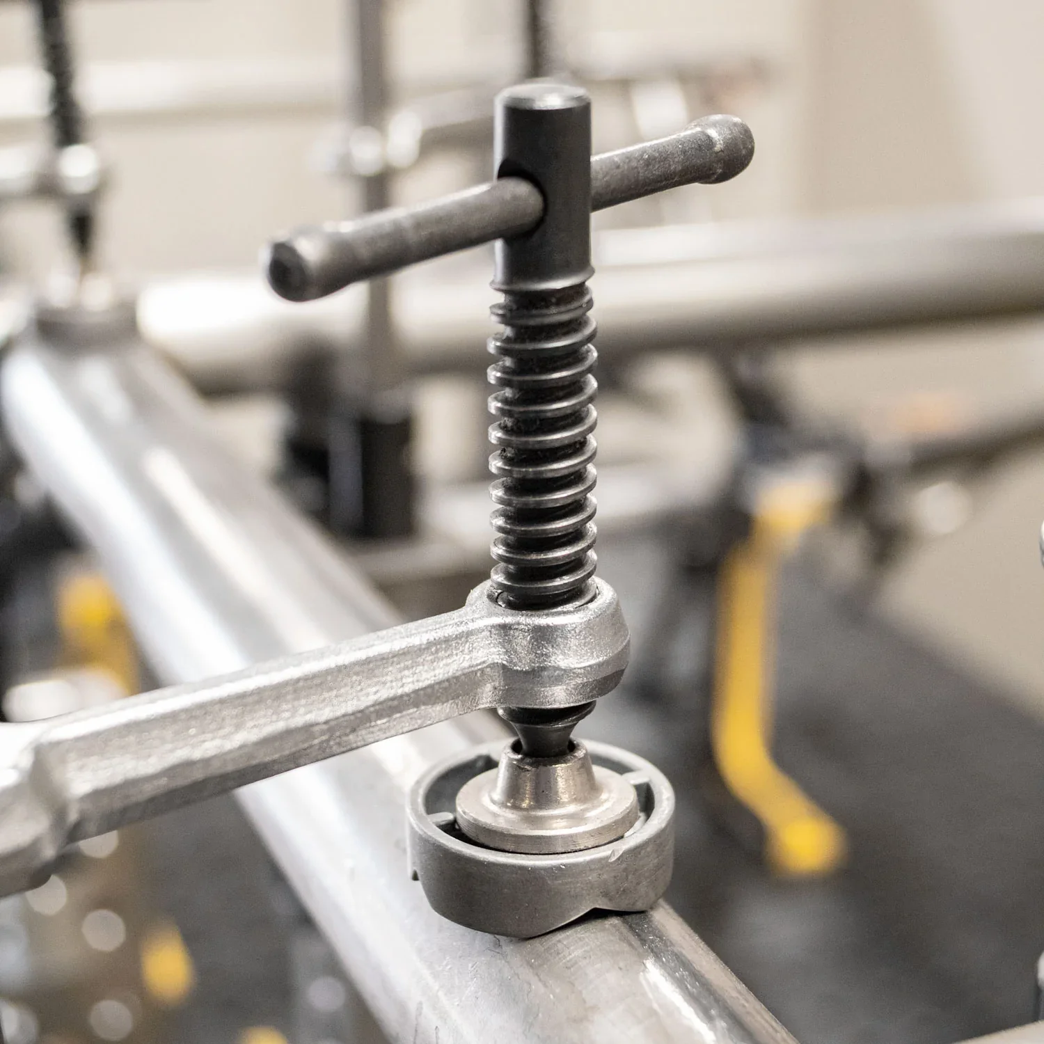 Magnetic Top V-Pads - Image 5