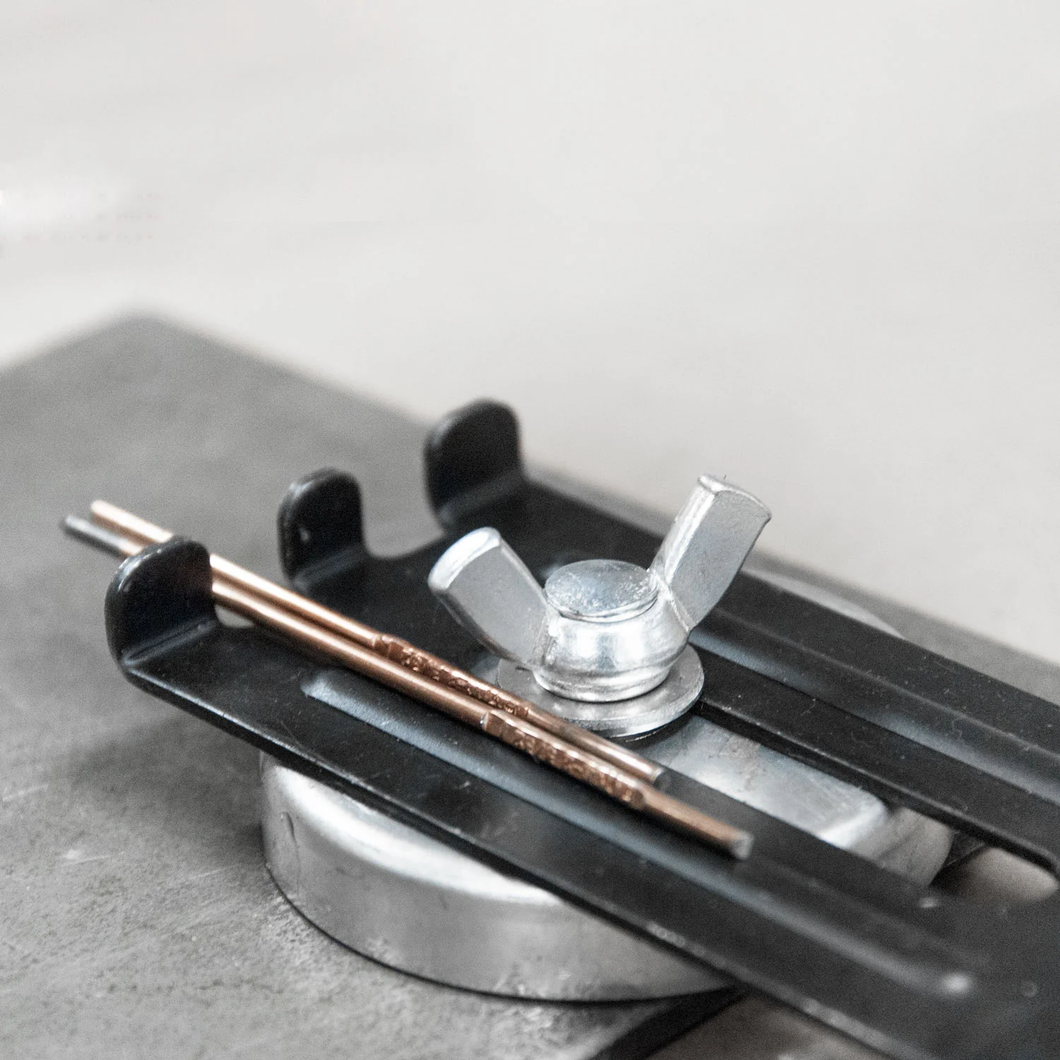 Table Edge TIG Torch Rest - Image 4