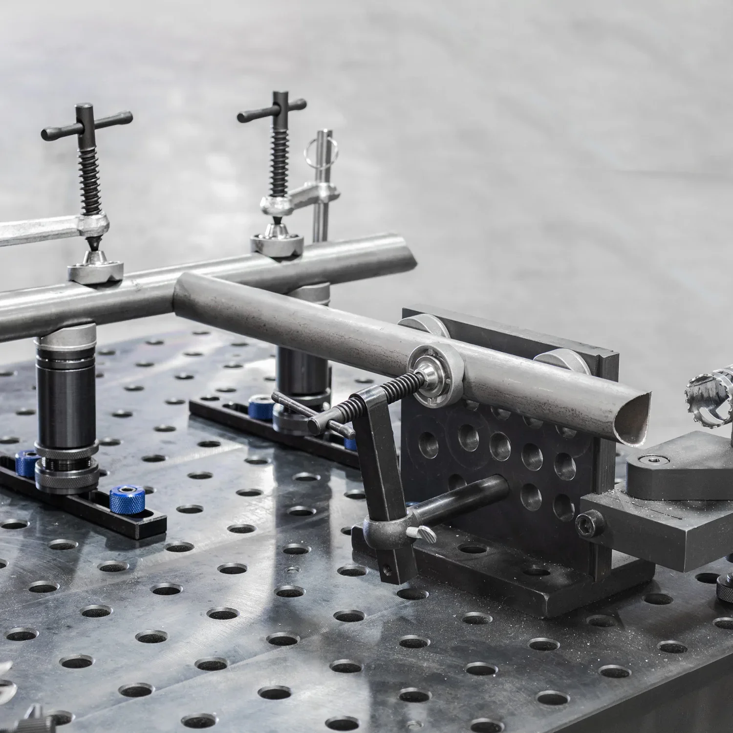 Modular Tube & Pipe Notcher, Fits 5/8 Holes - Image 4