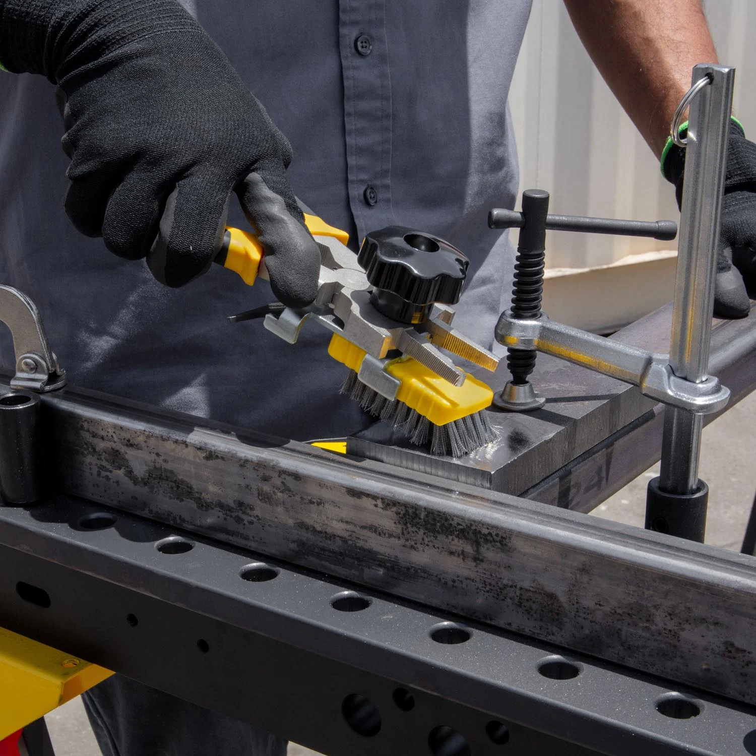 WireBrush Scraper w/Ergonomic Handle - Image 11