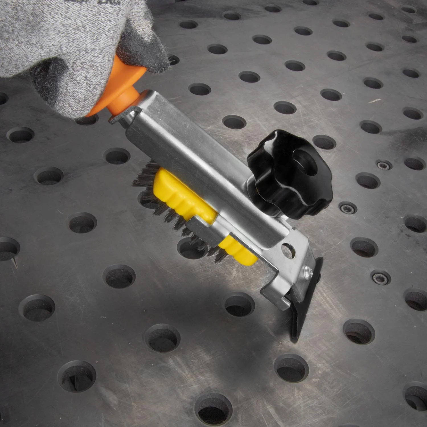 WireBrush Scraper w/Ergonomic Handle - Image 5